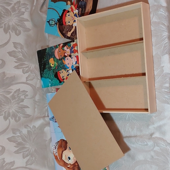 Cardinal•Disney Junior•5 Wood Puzzles• Work-Space/Storage Tray - Picture 8 of 11